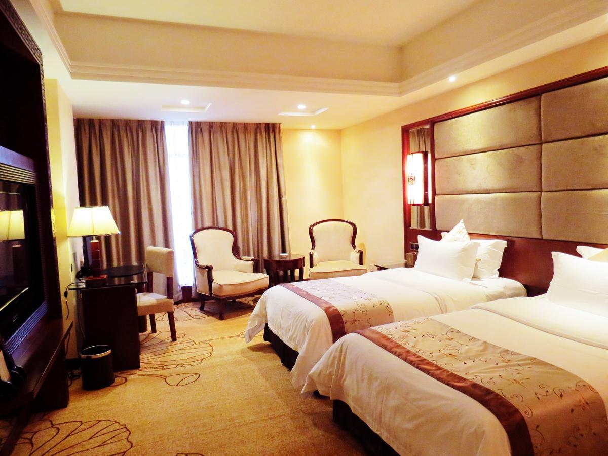 Rongjiang Hotel Jieyang Екстер'єр фото