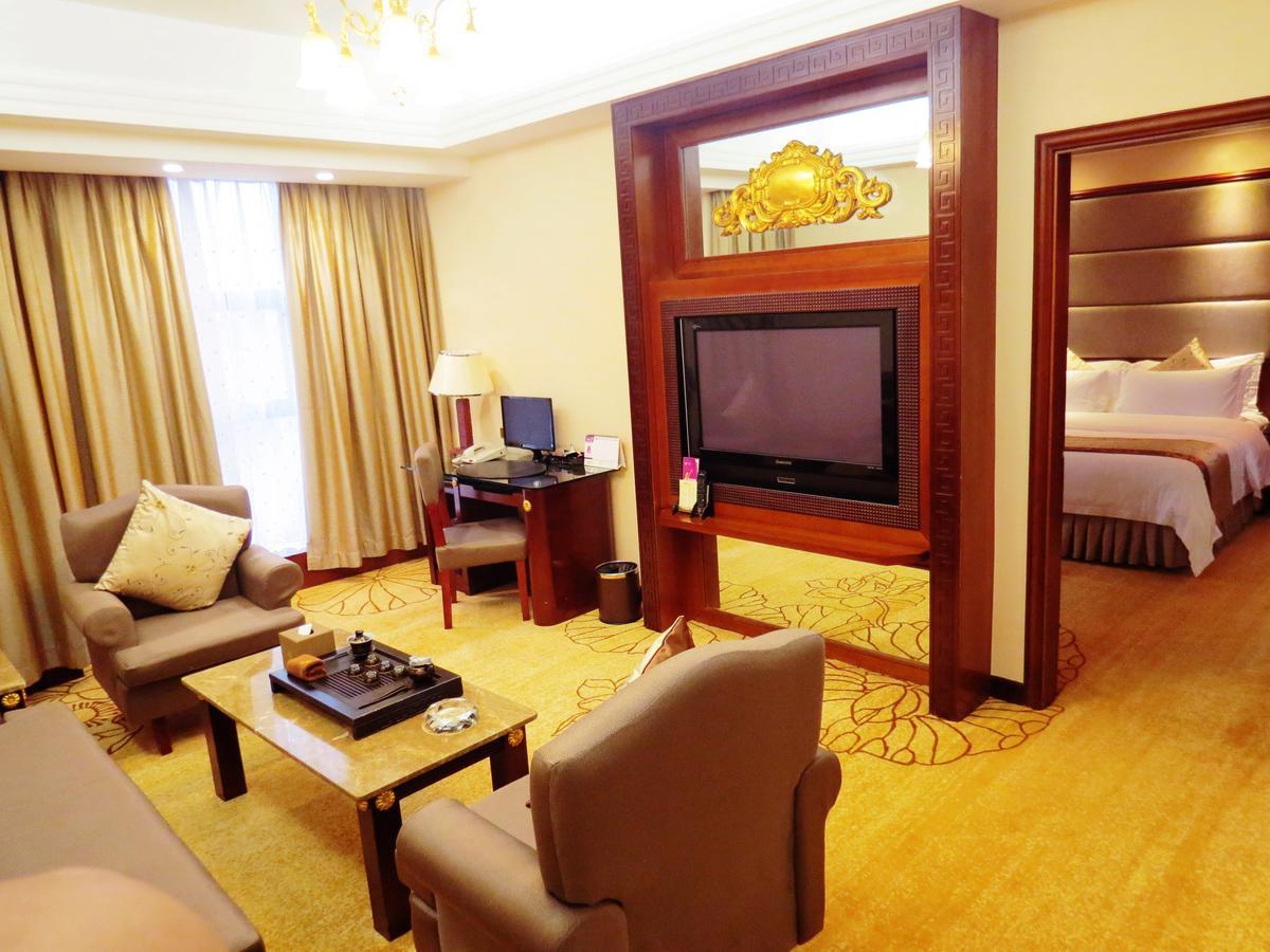 Rongjiang Hotel Jieyang Екстер'єр фото