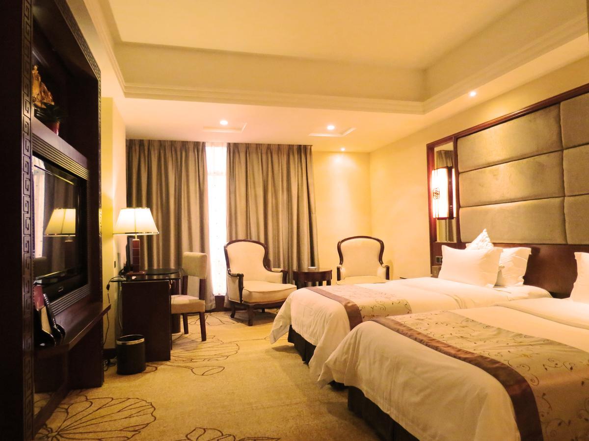 Rongjiang Hotel Jieyang Екстер'єр фото