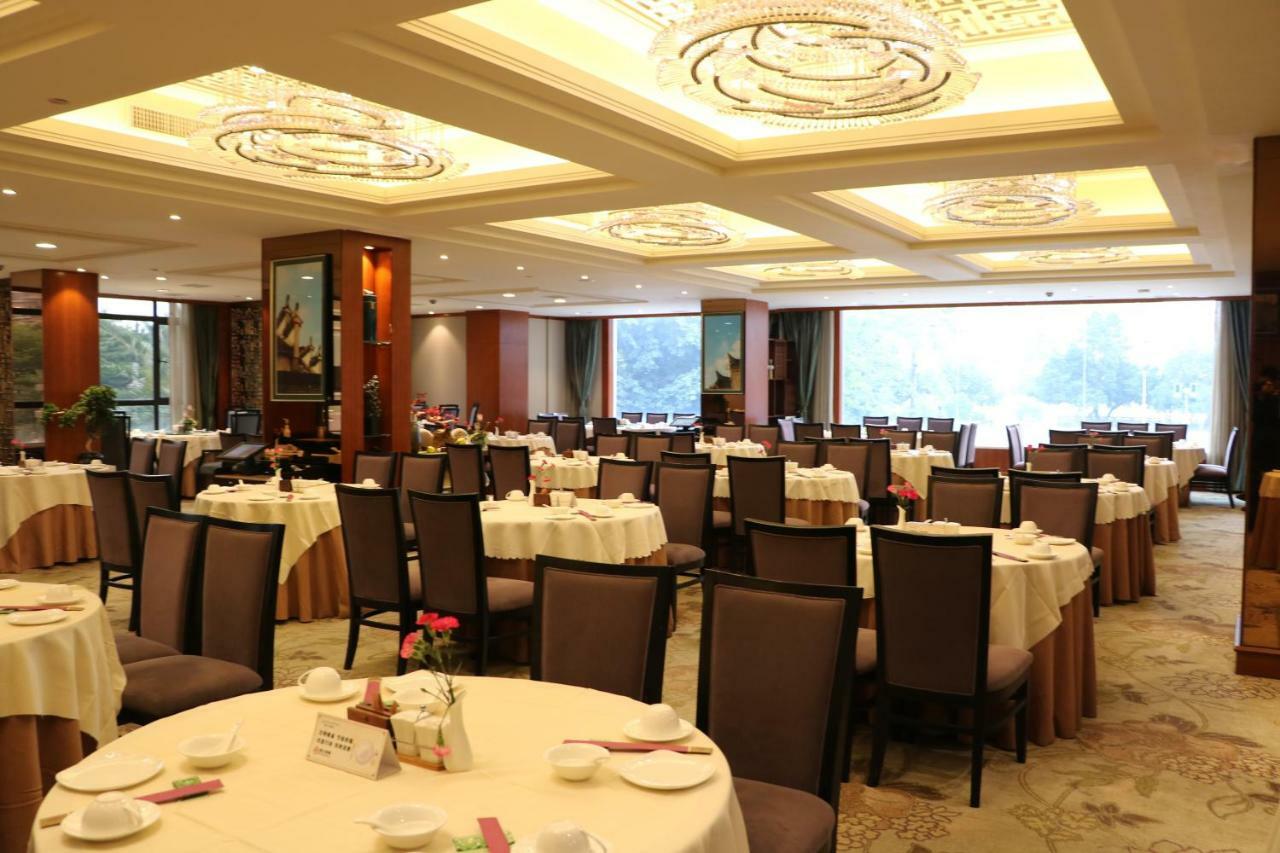 Rongjiang Hotel Jieyang Екстер'єр фото