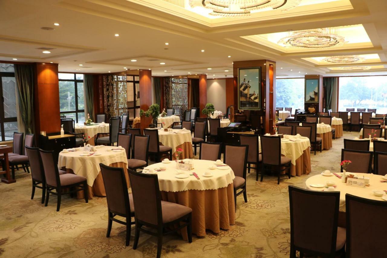 Rongjiang Hotel Jieyang Екстер'єр фото